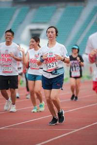 BIB: 208, 5621, 2082
                            <button type="button" onclick="openModal(5931120)" class="btn btn-primary btn-sm float-right btn-popup" data-toggle="modal" data-target=".modal-high-quality">
                        <i class="fas fa-shopping-cart"></i> Add to Cart
                    </button>
                                            <button type="button" onclick="isThisMe(5931120, true)" class="btn btn-success btn-sm float-right btn-popup btn-isme hidden" data-toggle="tooltip" data-placement="bottom" title="นี่คือรูปของคุณใช่ไหม คลิกที่นี่เพื่อเอาเข้าอัลบั้ม">
                        <i class="fas fa-plus"></i> Add to album
                    </button>
                    <button type="button" onclick="isThisMe(5931120, false)" class="btn btn-warning btn-sm float-right btn-popup btn-isnotme hidden">
                        <i class="fas fa-ban"></i> Remove from album
                    </button>