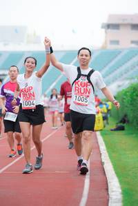 BIB: 1005, 1004, 8907
                            <button type="button" onclick="openModal(5923441)" class="btn btn-primary btn-sm float-right btn-popup" data-toggle="modal" data-target=".modal-high-quality">
                        <i class="fas fa-shopping-cart"></i> Add to Cart
                    </button>
                                            <button type="button" onclick="isThisMe(5923441, true)" class="btn btn-success btn-sm float-right btn-popup btn-isme hidden" data-toggle="tooltip" data-placement="bottom" title="นี่คือรูปของคุณใช่ไหม คลิกที่นี่เพื่อเอาเข้าอัลบั้ม">
                        <i class="fas fa-plus"></i> Add to album
                    </button>
                    <button type="button" onclick="isThisMe(5923441, false)" class="btn btn-warning btn-sm float-right btn-popup btn-isnotme hidden">
                        <i class="fas fa-ban"></i> Remove from album
                    </button>