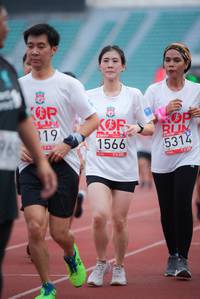 BIB: 1566, 5314
                            <button type="button" onclick="openModal(5924718)" class="btn btn-primary btn-sm float-right btn-popup" data-toggle="modal" data-target=".modal-high-quality">
                        <i class="fas fa-shopping-cart"></i> Add to Cart
                    </button>
                                            <button type="button" onclick="isThisMe(5924718, true)" class="btn btn-success btn-sm float-right btn-popup btn-isme hidden" data-toggle="tooltip" data-placement="bottom" title="นี่คือรูปของคุณใช่ไหม คลิกที่นี่เพื่อเอาเข้าอัลบั้ม">
                        <i class="fas fa-plus"></i> Add to album
                    </button>
                    <button type="button" onclick="isThisMe(5924718, false)" class="btn btn-warning btn-sm float-right btn-popup btn-isnotme hidden">
                        <i class="fas fa-ban"></i> Remove from album
                    </button>