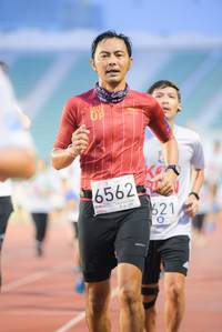 BIB: 6562, 621
                            <button type="button" onclick="openModal(5912362)" class="btn btn-primary btn-sm float-right btn-popup" data-toggle="modal" data-target=".modal-high-quality">
                        <i class="fas fa-shopping-cart"></i> Add to Cart
                    </button>
                                            <button type="button" onclick="isThisMe(5912362, true)" class="btn btn-success btn-sm float-right btn-popup btn-isme hidden" data-toggle="tooltip" data-placement="bottom" title="นี่คือรูปของคุณใช่ไหม คลิกที่นี่เพื่อเอาเข้าอัลบั้ม">
                        <i class="fas fa-plus"></i> Add to album
                    </button>
                    <button type="button" onclick="isThisMe(5912362, false)" class="btn btn-warning btn-sm float-right btn-popup btn-isnotme hidden">
                        <i class="fas fa-ban"></i> Remove from album
                    </button>