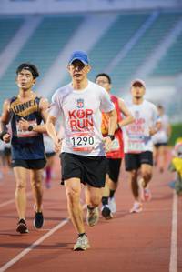 BIB: 1290
                            <button type="button" onclick="openModal(5909120)" class="btn btn-primary btn-sm float-right btn-popup" data-toggle="modal" data-target=".modal-high-quality">
                        <i class="fas fa-shopping-cart"></i> Add to Cart
                    </button>
                                            <button type="button" onclick="isThisMe(5909120, true)" class="btn btn-success btn-sm float-right btn-popup btn-isme hidden" data-toggle="tooltip" data-placement="bottom" title="นี่คือรูปของคุณใช่ไหม คลิกที่นี่เพื่อเอาเข้าอัลบั้ม">
                        <i class="fas fa-plus"></i> Add to album
                    </button>
                    <button type="button" onclick="isThisMe(5909120, false)" class="btn btn-warning btn-sm float-right btn-popup btn-isnotme hidden">
                        <i class="fas fa-ban"></i> Remove from album
                    </button>