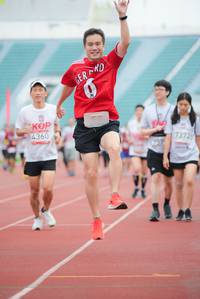 BIB: 4360, 7372, 237
                            <button type="button" onclick="openModal(5920002)" class="btn btn-primary btn-sm float-right btn-popup" data-toggle="modal" data-target=".modal-high-quality">
                        <i class="fas fa-shopping-cart"></i> Add to Cart
                    </button>
                                            <button type="button" onclick="isThisMe(5920002, true)" class="btn btn-success btn-sm float-right btn-popup btn-isme hidden" data-toggle="tooltip" data-placement="bottom" title="นี่คือรูปของคุณใช่ไหม คลิกที่นี่เพื่อเอาเข้าอัลบั้ม">
                        <i class="fas fa-plus"></i> Add to album
                    </button>
                    <button type="button" onclick="isThisMe(5920002, false)" class="btn btn-warning btn-sm float-right btn-popup btn-isnotme hidden">
                        <i class="fas fa-ban"></i> Remove from album
                    </button>