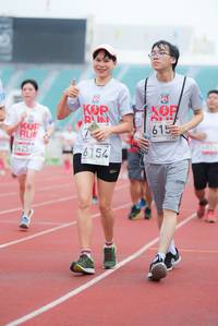 BIB: 615, 7425, 6154
                            <button type="button" onclick="openModal(5918537)" class="btn btn-primary btn-sm float-right btn-popup" data-toggle="modal" data-target=".modal-high-quality">
                        <i class="fas fa-shopping-cart"></i> Add to Cart
                    </button>
                                            <button type="button" onclick="isThisMe(5918537, true)" class="btn btn-success btn-sm float-right btn-popup btn-isme hidden" data-toggle="tooltip" data-placement="bottom" title="นี่คือรูปของคุณใช่ไหม คลิกที่นี่เพื่อเอาเข้าอัลบั้ม">
                        <i class="fas fa-plus"></i> Add to album
                    </button>
                    <button type="button" onclick="isThisMe(5918537, false)" class="btn btn-warning btn-sm float-right btn-popup btn-isnotme hidden">
                        <i class="fas fa-ban"></i> Remove from album
                    </button>