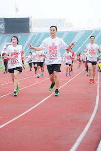 BIB: 2268, 2269, 2737
                            <button type="button" onclick="openModal(5920584)" class="btn btn-primary btn-sm float-right btn-popup" data-toggle="modal" data-target=".modal-high-quality">
                        <i class="fas fa-shopping-cart"></i> Add to Cart
                    </button>
                                            <button type="button" onclick="isThisMe(5920584, true)" class="btn btn-success btn-sm float-right btn-popup btn-isme hidden" data-toggle="tooltip" data-placement="bottom" title="นี่คือรูปของคุณใช่ไหม คลิกที่นี่เพื่อเอาเข้าอัลบั้ม">
                        <i class="fas fa-plus"></i> Add to album
                    </button>
                    <button type="button" onclick="isThisMe(5920584, false)" class="btn btn-warning btn-sm float-right btn-popup btn-isnotme hidden">
                        <i class="fas fa-ban"></i> Remove from album
                    </button>