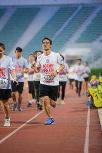 BIB: 4453
                            <button type="button" onclick="openModal(5912438)" class="btn btn-primary btn-sm float-right btn-popup" data-toggle="modal" data-target=".modal-high-quality">
                        <i class="fas fa-shopping-cart"></i> Add to Cart
                    </button>
                                            <button type="button" onclick="isThisMe(5912438, true)" class="btn btn-success btn-sm float-right btn-popup btn-isme hidden" data-toggle="tooltip" data-placement="bottom" title="นี่คือรูปของคุณใช่ไหม คลิกที่นี่เพื่อเอาเข้าอัลบั้ม">
                        <i class="fas fa-plus"></i> Add to album
                    </button>
                    <button type="button" onclick="isThisMe(5912438, false)" class="btn btn-warning btn-sm float-right btn-popup btn-isnotme hidden">
                        <i class="fas fa-ban"></i> Remove from album
                    </button>