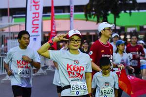 BIB: 3404, 6848, 6849
                            <button type="button" onclick="openModal(6080884)" class="btn btn-primary btn-sm float-right btn-popup" data-toggle="modal" data-target=".modal-high-quality">
                        <i class="fas fa-shopping-cart"></i> Add to Cart
                    </button>
                                            <button type="button" onclick="isThisMe(6080884, true)" class="btn btn-success btn-sm float-right btn-popup btn-isme hidden" data-toggle="tooltip" data-placement="bottom" title="นี่คือรูปของคุณใช่ไหม คลิกที่นี่เพื่อเอาเข้าอัลบั้ม">
                        <i class="fas fa-plus"></i> Add to album
                    </button>
                    <button type="button" onclick="isThisMe(6080884, false)" class="btn btn-warning btn-sm float-right btn-popup btn-isnotme hidden">
                        <i class="fas fa-ban"></i> Remove from album
                    </button>