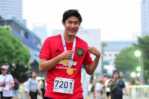 BIB: 7201, 
                            <button type="button" onclick="openModal(5991556)" class="btn btn-primary btn-sm float-right btn-popup" data-toggle="modal" data-target=".modal-high-quality">
                        <i class="fas fa-shopping-cart"></i> Add to Cart
                    </button>
                                            <button type="button" onclick="isThisMe(5991556, true)" class="btn btn-success btn-sm float-right btn-popup btn-isme hidden" data-toggle="tooltip" data-placement="bottom" title="นี่คือรูปของคุณใช่ไหม คลิกที่นี่เพื่อเอาเข้าอัลบั้ม">
                        <i class="fas fa-plus"></i> Add to album
                    </button>
                    <button type="button" onclick="isThisMe(5991556, false)" class="btn btn-warning btn-sm float-right btn-popup btn-isnotme hidden">
                        <i class="fas fa-ban"></i> Remove from album
                    </button>