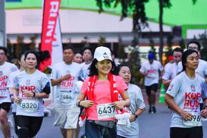 BIB: 8686, 8320, 6437, 896
                            <button type="button" onclick="openModal(6080923)" class="btn btn-primary btn-sm float-right btn-popup" data-toggle="modal" data-target=".modal-high-quality">
                        <i class="fas fa-shopping-cart"></i> Add to Cart
                    </button>
                                            <button type="button" onclick="isThisMe(6080923, true)" class="btn btn-success btn-sm float-right btn-popup btn-isme hidden" data-toggle="tooltip" data-placement="bottom" title="นี่คือรูปของคุณใช่ไหม คลิกที่นี่เพื่อเอาเข้าอัลบั้ม">
                        <i class="fas fa-plus"></i> Add to album
                    </button>
                    <button type="button" onclick="isThisMe(6080923, false)" class="btn btn-warning btn-sm float-right btn-popup btn-isnotme hidden">
                        <i class="fas fa-ban"></i> Remove from album
                    </button>