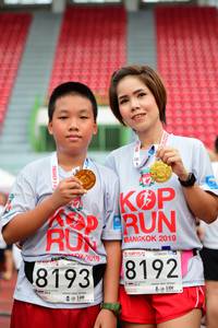 BIB: 2019, 8192, 8193
                            <button type="button" onclick="openModal(5991752)" class="btn btn-primary btn-sm float-right btn-popup" data-toggle="modal" data-target=".modal-high-quality">
                        <i class="fas fa-shopping-cart"></i> Add to Cart
                    </button>
                                            <button type="button" onclick="isThisMe(5991752, true)" class="btn btn-success btn-sm float-right btn-popup btn-isme hidden" data-toggle="tooltip" data-placement="bottom" title="นี่คือรูปของคุณใช่ไหม คลิกที่นี่เพื่อเอาเข้าอัลบั้ม">
                        <i class="fas fa-plus"></i> Add to album
                    </button>
                    <button type="button" onclick="isThisMe(5991752, false)" class="btn btn-warning btn-sm float-right btn-popup btn-isnotme hidden">
                        <i class="fas fa-ban"></i> Remove from album
                    </button>