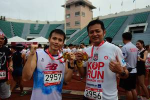 BIB: 2957, 2019, 2956
                            <button type="button" onclick="openModal(5991854)" class="btn btn-primary btn-sm float-right btn-popup" data-toggle="modal" data-target=".modal-high-quality">
                        <i class="fas fa-shopping-cart"></i> Add to Cart
                    </button>
                                            <button type="button" onclick="isThisMe(5991854, true)" class="btn btn-success btn-sm float-right btn-popup btn-isme hidden" data-toggle="tooltip" data-placement="bottom" title="นี่คือรูปของคุณใช่ไหม คลิกที่นี่เพื่อเอาเข้าอัลบั้ม">
                        <i class="fas fa-plus"></i> Add to album
                    </button>
                    <button type="button" onclick="isThisMe(5991854, false)" class="btn btn-warning btn-sm float-right btn-popup btn-isnotme hidden">
                        <i class="fas fa-ban"></i> Remove from album
                    </button>