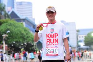 BIB: 2019, 3210
                            <button type="button" onclick="openModal(5991576)" class="btn btn-primary btn-sm float-right btn-popup" data-toggle="modal" data-target=".modal-high-quality">
                        <i class="fas fa-shopping-cart"></i> Add to Cart
                    </button>
                                            <button type="button" onclick="isThisMe(5991576, true)" class="btn btn-success btn-sm float-right btn-popup btn-isme hidden" data-toggle="tooltip" data-placement="bottom" title="นี่คือรูปของคุณใช่ไหม คลิกที่นี่เพื่อเอาเข้าอัลบั้ม">
                        <i class="fas fa-plus"></i> Add to album
                    </button>
                    <button type="button" onclick="isThisMe(5991576, false)" class="btn btn-warning btn-sm float-right btn-popup btn-isnotme hidden">
                        <i class="fas fa-ban"></i> Remove from album
                    </button>