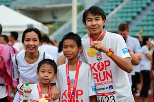 BIB: 2019, 423
                            <button type="button" onclick="openModal(5991738)" class="btn btn-primary btn-sm float-right btn-popup" data-toggle="modal" data-target=".modal-high-quality">
                        <i class="fas fa-shopping-cart"></i> Add to Cart
                    </button>
                                            <button type="button" onclick="isThisMe(5991738, true)" class="btn btn-success btn-sm float-right btn-popup btn-isme hidden" data-toggle="tooltip" data-placement="bottom" title="นี่คือรูปของคุณใช่ไหม คลิกที่นี่เพื่อเอาเข้าอัลบั้ม">
                        <i class="fas fa-plus"></i> Add to album
                    </button>
                    <button type="button" onclick="isThisMe(5991738, false)" class="btn btn-warning btn-sm float-right btn-popup btn-isnotme hidden">
                        <i class="fas fa-ban"></i> Remove from album
                    </button>