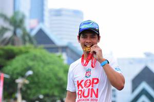 BIB: 2019, 
                            <button type="button" onclick="openModal(5991581)" class="btn btn-primary btn-sm float-right btn-popup" data-toggle="modal" data-target=".modal-high-quality">
                        <i class="fas fa-shopping-cart"></i> Add to Cart
                    </button>
                                            <button type="button" onclick="isThisMe(5991581, true)" class="btn btn-success btn-sm float-right btn-popup btn-isme hidden" data-toggle="tooltip" data-placement="bottom" title="นี่คือรูปของคุณใช่ไหม คลิกที่นี่เพื่อเอาเข้าอัลบั้ม">
                        <i class="fas fa-plus"></i> Add to album
                    </button>
                    <button type="button" onclick="isThisMe(5991581, false)" class="btn btn-warning btn-sm float-right btn-popup btn-isnotme hidden">
                        <i class="fas fa-ban"></i> Remove from album
                    </button>