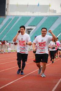 BIB: 2854, 1002
                            <button type="button" onclick="openModal(5942336)" class="btn btn-primary btn-sm float-right btn-popup" data-toggle="modal" data-target=".modal-high-quality">
                        <i class="fas fa-shopping-cart"></i> Add to Cart
                    </button>
                                            <button type="button" onclick="isThisMe(5942336, true)" class="btn btn-success btn-sm float-right btn-popup btn-isme hidden" data-toggle="tooltip" data-placement="bottom" title="นี่คือรูปของคุณใช่ไหม คลิกที่นี่เพื่อเอาเข้าอัลบั้ม">
                        <i class="fas fa-plus"></i> Add to album
                    </button>
                    <button type="button" onclick="isThisMe(5942336, false)" class="btn btn-warning btn-sm float-right btn-popup btn-isnotme hidden">
                        <i class="fas fa-ban"></i> Remove from album
                    </button>