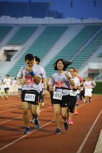 BIB: 300, 012, 6011
                            <button type="button" onclick="openModal(5996639)" class="btn btn-primary btn-sm float-right btn-popup" data-toggle="modal" data-target=".modal-high-quality">
                        <i class="fas fa-shopping-cart"></i> Add to Cart
                    </button>
                                            <button type="button" onclick="isThisMe(5996639, true)" class="btn btn-success btn-sm float-right btn-popup btn-isme hidden" data-toggle="tooltip" data-placement="bottom" title="นี่คือรูปของคุณใช่ไหม คลิกที่นี่เพื่อเอาเข้าอัลบั้ม">
                        <i class="fas fa-plus"></i> Add to album
                    </button>
                    <button type="button" onclick="isThisMe(5996639, false)" class="btn btn-warning btn-sm float-right btn-popup btn-isnotme hidden">
                        <i class="fas fa-ban"></i> Remove from album
                    </button>