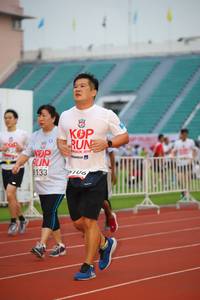 BIB: 8133, 2019
                            <button type="button" onclick="openModal(5969504)" class="btn btn-primary btn-sm float-right btn-popup" data-toggle="modal" data-target=".modal-high-quality">
                        <i class="fas fa-shopping-cart"></i> Add to Cart
                    </button>
                                            <button type="button" onclick="isThisMe(5969504, true)" class="btn btn-success btn-sm float-right btn-popup btn-isme hidden" data-toggle="tooltip" data-placement="bottom" title="นี่คือรูปของคุณใช่ไหม คลิกที่นี่เพื่อเอาเข้าอัลบั้ม">
                        <i class="fas fa-plus"></i> Add to album
                    </button>
                    <button type="button" onclick="isThisMe(5969504, false)" class="btn btn-warning btn-sm float-right btn-popup btn-isnotme hidden">
                        <i class="fas fa-ban"></i> Remove from album
                    </button>