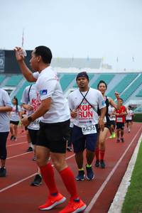 BIB: 6436
                            <button type="button" onclick="openModal(5973088)" class="btn btn-primary btn-sm float-right btn-popup" data-toggle="modal" data-target=".modal-high-quality">
                        <i class="fas fa-shopping-cart"></i> Add to Cart
                    </button>
                                            <button type="button" onclick="isThisMe(5973088, true)" class="btn btn-success btn-sm float-right btn-popup btn-isme hidden" data-toggle="tooltip" data-placement="bottom" title="นี่คือรูปของคุณใช่ไหม คลิกที่นี่เพื่อเอาเข้าอัลบั้ม">
                        <i class="fas fa-plus"></i> Add to album
                    </button>
                    <button type="button" onclick="isThisMe(5973088, false)" class="btn btn-warning btn-sm float-right btn-popup btn-isnotme hidden">
                        <i class="fas fa-ban"></i> Remove from album
                    </button>