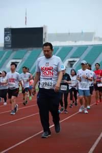 BIB: 201, 8501, 7942, 63236, 6324
                            <button type="button" onclick="openModal(5993046)" class="btn btn-primary btn-sm float-right btn-popup" data-toggle="modal" data-target=".modal-high-quality">
                        <i class="fas fa-shopping-cart"></i> Add to Cart
                    </button>
                                            <button type="button" onclick="isThisMe(5993046, true)" class="btn btn-success btn-sm float-right btn-popup btn-isme hidden" data-toggle="tooltip" data-placement="bottom" title="นี่คือรูปของคุณใช่ไหม คลิกที่นี่เพื่อเอาเข้าอัลบั้ม">
                        <i class="fas fa-plus"></i> Add to album
                    </button>
                    <button type="button" onclick="isThisMe(5993046, false)" class="btn btn-warning btn-sm float-right btn-popup btn-isnotme hidden">
                        <i class="fas fa-ban"></i> Remove from album
                    </button>