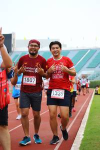 BIB: 1807, 782, 1339
                            <button type="button" onclick="openModal(5948694)" class="btn btn-primary btn-sm float-right btn-popup" data-toggle="modal" data-target=".modal-high-quality">
                        <i class="fas fa-shopping-cart"></i> Add to Cart
                    </button>
                                            <button type="button" onclick="isThisMe(5948694, true)" class="btn btn-success btn-sm float-right btn-popup btn-isme hidden" data-toggle="tooltip" data-placement="bottom" title="นี่คือรูปของคุณใช่ไหม คลิกที่นี่เพื่อเอาเข้าอัลบั้ม">
                        <i class="fas fa-plus"></i> Add to album
                    </button>
                    <button type="button" onclick="isThisMe(5948694, false)" class="btn btn-warning btn-sm float-right btn-popup btn-isnotme hidden">
                        <i class="fas fa-ban"></i> Remove from album
                    </button>