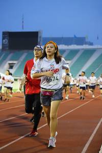 BIB: 6574
                            <button type="button" onclick="openModal(5997305)" class="btn btn-primary btn-sm float-right btn-popup" data-toggle="modal" data-target=".modal-high-quality">
                        <i class="fas fa-shopping-cart"></i> Add to Cart
                    </button>
                                            <button type="button" onclick="isThisMe(5997305, true)" class="btn btn-success btn-sm float-right btn-popup btn-isme hidden" data-toggle="tooltip" data-placement="bottom" title="นี่คือรูปของคุณใช่ไหม คลิกที่นี่เพื่อเอาเข้าอัลบั้ม">
                        <i class="fas fa-plus"></i> Add to album
                    </button>
                    <button type="button" onclick="isThisMe(5997305, false)" class="btn btn-warning btn-sm float-right btn-popup btn-isnotme hidden">
                        <i class="fas fa-ban"></i> Remove from album
                    </button>