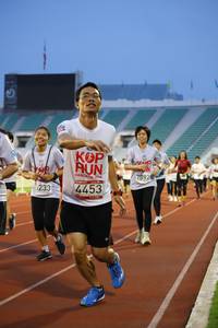 BIB: 7892, 4453, 233
                            <button type="button" onclick="openModal(5979297)" class="btn btn-primary btn-sm float-right btn-popup" data-toggle="modal" data-target=".modal-high-quality">
                        <i class="fas fa-shopping-cart"></i> Add to Cart
                    </button>
                                            <button type="button" onclick="isThisMe(5979297, true)" class="btn btn-success btn-sm float-right btn-popup btn-isme hidden" data-toggle="tooltip" data-placement="bottom" title="นี่คือรูปของคุณใช่ไหม คลิกที่นี่เพื่อเอาเข้าอัลบั้ม">
                        <i class="fas fa-plus"></i> Add to album
                    </button>
                    <button type="button" onclick="isThisMe(5979297, false)" class="btn btn-warning btn-sm float-right btn-popup btn-isnotme hidden">
                        <i class="fas fa-ban"></i> Remove from album
                    </button>