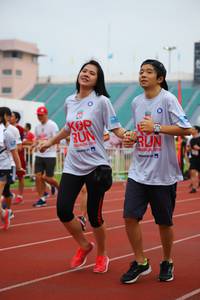 BIB: 201
                            <button type="button" onclick="openModal(5976740)" class="btn btn-primary btn-sm float-right btn-popup" data-toggle="modal" data-target=".modal-high-quality">
                        <i class="fas fa-shopping-cart"></i> Add to Cart
                    </button>
                                            <button type="button" onclick="isThisMe(5976740, true)" class="btn btn-success btn-sm float-right btn-popup btn-isme hidden" data-toggle="tooltip" data-placement="bottom" title="นี่คือรูปของคุณใช่ไหม คลิกที่นี่เพื่อเอาเข้าอัลบั้ม">
                        <i class="fas fa-plus"></i> Add to album
                    </button>
                    <button type="button" onclick="isThisMe(5976740, false)" class="btn btn-warning btn-sm float-right btn-popup btn-isnotme hidden">
                        <i class="fas fa-ban"></i> Remove from album
                    </button>