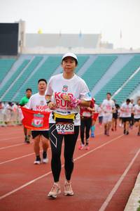 BIB: 2019, 3268
                            <button type="button" onclick="openModal(5950963)" class="btn btn-primary btn-sm float-right btn-popup" data-toggle="modal" data-target=".modal-high-quality">
                        <i class="fas fa-shopping-cart"></i> Add to Cart
                    </button>
                                            <button type="button" onclick="isThisMe(5950963, true)" class="btn btn-success btn-sm float-right btn-popup btn-isme hidden" data-toggle="tooltip" data-placement="bottom" title="นี่คือรูปของคุณใช่ไหม คลิกที่นี่เพื่อเอาเข้าอัลบั้ม">
                        <i class="fas fa-plus"></i> Add to album
                    </button>
                    <button type="button" onclick="isThisMe(5950963, false)" class="btn btn-warning btn-sm float-right btn-popup btn-isnotme hidden">
                        <i class="fas fa-ban"></i> Remove from album
                    </button>