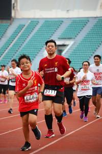 BIB: 325, 4353, 3111, 4462
                            <button type="button" onclick="openModal(5955368)" class="btn btn-primary btn-sm float-right btn-popup" data-toggle="modal" data-target=".modal-high-quality">
                        <i class="fas fa-shopping-cart"></i> Add to Cart
                    </button>
                                            <button type="button" onclick="isThisMe(5955368, true)" class="btn btn-success btn-sm float-right btn-popup btn-isme hidden" data-toggle="tooltip" data-placement="bottom" title="นี่คือรูปของคุณใช่ไหม คลิกที่นี่เพื่อเอาเข้าอัลบั้ม">
                        <i class="fas fa-plus"></i> Add to album
                    </button>
                    <button type="button" onclick="isThisMe(5955368, false)" class="btn btn-warning btn-sm float-right btn-popup btn-isnotme hidden">
                        <i class="fas fa-ban"></i> Remove from album
                    </button>