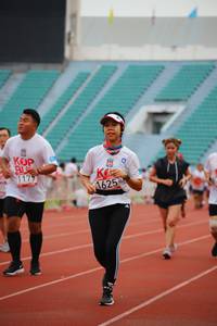 BIB: 1179, 1625
                            <button type="button" onclick="openModal(5963568)" class="btn btn-primary btn-sm float-right btn-popup" data-toggle="modal" data-target=".modal-high-quality">
                        <i class="fas fa-shopping-cart"></i> Add to Cart
                    </button>
                                            <button type="button" onclick="isThisMe(5963568, true)" class="btn btn-success btn-sm float-right btn-popup btn-isme hidden" data-toggle="tooltip" data-placement="bottom" title="นี่คือรูปของคุณใช่ไหม คลิกที่นี่เพื่อเอาเข้าอัลบั้ม">
                        <i class="fas fa-plus"></i> Add to album
                    </button>
                    <button type="button" onclick="isThisMe(5963568, false)" class="btn btn-warning btn-sm float-right btn-popup btn-isnotme hidden">
                        <i class="fas fa-ban"></i> Remove from album
                    </button>