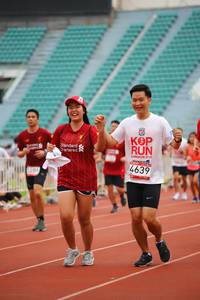 BIB: 4639
                            <button type="button" onclick="openModal(5955567)" class="btn btn-primary btn-sm float-right btn-popup" data-toggle="modal" data-target=".modal-high-quality">
                        <i class="fas fa-shopping-cart"></i> Add to Cart
                    </button>
                                            <button type="button" onclick="isThisMe(5955567, true)" class="btn btn-success btn-sm float-right btn-popup btn-isme hidden" data-toggle="tooltip" data-placement="bottom" title="นี่คือรูปของคุณใช่ไหม คลิกที่นี่เพื่อเอาเข้าอัลบั้ม">
                        <i class="fas fa-plus"></i> Add to album
                    </button>
                    <button type="button" onclick="isThisMe(5955567, false)" class="btn btn-warning btn-sm float-right btn-popup btn-isnotme hidden">
                        <i class="fas fa-ban"></i> Remove from album
                    </button>