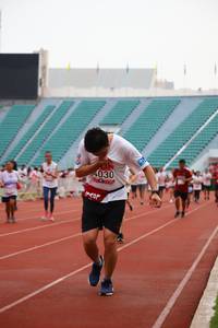 BIB: 4030, 
                            <button type="button" onclick="openModal(5951119)" class="btn btn-primary btn-sm float-right btn-popup" data-toggle="modal" data-target=".modal-high-quality">
                        <i class="fas fa-shopping-cart"></i> Add to Cart
                    </button>
                                            <button type="button" onclick="isThisMe(5951119, true)" class="btn btn-success btn-sm float-right btn-popup btn-isme hidden" data-toggle="tooltip" data-placement="bottom" title="นี่คือรูปของคุณใช่ไหม คลิกที่นี่เพื่อเอาเข้าอัลบั้ม">
                        <i class="fas fa-plus"></i> Add to album
                    </button>
                    <button type="button" onclick="isThisMe(5951119, false)" class="btn btn-warning btn-sm float-right btn-popup btn-isnotme hidden">
                        <i class="fas fa-ban"></i> Remove from album
                    </button>