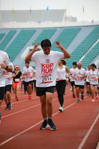 BIB: 520, 2816
                            <button type="button" onclick="openModal(5961593)" class="btn btn-primary btn-sm float-right btn-popup" data-toggle="modal" data-target=".modal-high-quality">
                        <i class="fas fa-shopping-cart"></i> Add to Cart
                    </button>
                                            <button type="button" onclick="isThisMe(5961593, true)" class="btn btn-success btn-sm float-right btn-popup btn-isme hidden" data-toggle="tooltip" data-placement="bottom" title="นี่คือรูปของคุณใช่ไหม คลิกที่นี่เพื่อเอาเข้าอัลบั้ม">
                        <i class="fas fa-plus"></i> Add to album
                    </button>
                    <button type="button" onclick="isThisMe(5961593, false)" class="btn btn-warning btn-sm float-right btn-popup btn-isnotme hidden">
                        <i class="fas fa-ban"></i> Remove from album
                    </button>