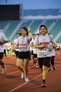 BIB: 8255, 757, 8537
                            <button type="button" onclick="openModal(5979762)" class="btn btn-primary btn-sm float-right btn-popup" data-toggle="modal" data-target=".modal-high-quality">
                        <i class="fas fa-shopping-cart"></i> Add to Cart
                    </button>
                                            <button type="button" onclick="isThisMe(5979762, true)" class="btn btn-success btn-sm float-right btn-popup btn-isme hidden" data-toggle="tooltip" data-placement="bottom" title="นี่คือรูปของคุณใช่ไหม คลิกที่นี่เพื่อเอาเข้าอัลบั้ม">
                        <i class="fas fa-plus"></i> Add to album
                    </button>
                    <button type="button" onclick="isThisMe(5979762, false)" class="btn btn-warning btn-sm float-right btn-popup btn-isnotme hidden">
                        <i class="fas fa-ban"></i> Remove from album
                    </button>