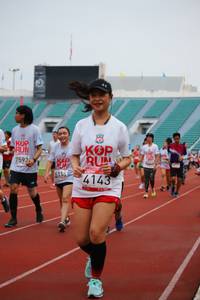 BIB: 7593, 6115, 4143
                            <button type="button" onclick="openModal(5967635)" class="btn btn-primary btn-sm float-right btn-popup" data-toggle="modal" data-target=".modal-high-quality">
                        <i class="fas fa-shopping-cart"></i> Add to Cart
                    </button>
                                            <button type="button" onclick="isThisMe(5967635, true)" class="btn btn-success btn-sm float-right btn-popup btn-isme hidden" data-toggle="tooltip" data-placement="bottom" title="นี่คือรูปของคุณใช่ไหม คลิกที่นี่เพื่อเอาเข้าอัลบั้ม">
                        <i class="fas fa-plus"></i> Add to album
                    </button>
                    <button type="button" onclick="isThisMe(5967635, false)" class="btn btn-warning btn-sm float-right btn-popup btn-isnotme hidden">
                        <i class="fas fa-ban"></i> Remove from album
                    </button>