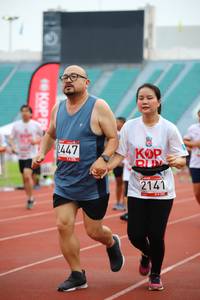 BIB: 2447, 2141
                            <button type="button" onclick="openModal(5954012)" class="btn btn-primary btn-sm float-right btn-popup" data-toggle="modal" data-target=".modal-high-quality">
                        <i class="fas fa-shopping-cart"></i> Add to Cart
                    </button>
                                            <button type="button" onclick="isThisMe(5954012, true)" class="btn btn-success btn-sm float-right btn-popup btn-isme hidden" data-toggle="tooltip" data-placement="bottom" title="นี่คือรูปของคุณใช่ไหม คลิกที่นี่เพื่อเอาเข้าอัลบั้ม">
                        <i class="fas fa-plus"></i> Add to album
                    </button>
                    <button type="button" onclick="isThisMe(5954012, false)" class="btn btn-warning btn-sm float-right btn-popup btn-isnotme hidden">
                        <i class="fas fa-ban"></i> Remove from album
                    </button>