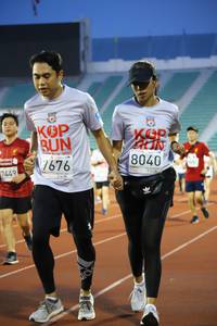 BIB: 2010, 8040, 7676, 7449
                            <button type="button" onclick="openModal(5996346)" class="btn btn-primary btn-sm float-right btn-popup" data-toggle="modal" data-target=".modal-high-quality">
                        <i class="fas fa-shopping-cart"></i> Add to Cart
                    </button>
                                            <button type="button" onclick="isThisMe(5996346, true)" class="btn btn-success btn-sm float-right btn-popup btn-isme hidden" data-toggle="tooltip" data-placement="bottom" title="นี่คือรูปของคุณใช่ไหม คลิกที่นี่เพื่อเอาเข้าอัลบั้ม">
                        <i class="fas fa-plus"></i> Add to album
                    </button>
                    <button type="button" onclick="isThisMe(5996346, false)" class="btn btn-warning btn-sm float-right btn-popup btn-isnotme hidden">
                        <i class="fas fa-ban"></i> Remove from album
                    </button>