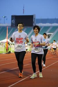 BIB: 7909, 7892
                            <button type="button" onclick="openModal(5979321)" class="btn btn-primary btn-sm float-right btn-popup" data-toggle="modal" data-target=".modal-high-quality">
                        <i class="fas fa-shopping-cart"></i> Add to Cart
                    </button>
                                            <button type="button" onclick="isThisMe(5979321, true)" class="btn btn-success btn-sm float-right btn-popup btn-isme hidden" data-toggle="tooltip" data-placement="bottom" title="นี่คือรูปของคุณใช่ไหม คลิกที่นี่เพื่อเอาเข้าอัลบั้ม">
                        <i class="fas fa-plus"></i> Add to album
                    </button>
                    <button type="button" onclick="isThisMe(5979321, false)" class="btn btn-warning btn-sm float-right btn-popup btn-isnotme hidden">
                        <i class="fas fa-ban"></i> Remove from album
                    </button>