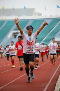 BIB: 915, 759, 2484
                            <button type="button" onclick="openModal(5966184)" class="btn btn-primary btn-sm float-right btn-popup" data-toggle="modal" data-target=".modal-high-quality">
                        <i class="fas fa-shopping-cart"></i> Add to Cart
                    </button>
                                            <button type="button" onclick="isThisMe(5966184, true)" class="btn btn-success btn-sm float-right btn-popup btn-isme hidden" data-toggle="tooltip" data-placement="bottom" title="นี่คือรูปของคุณใช่ไหม คลิกที่นี่เพื่อเอาเข้าอัลบั้ม">
                        <i class="fas fa-plus"></i> Add to album
                    </button>
                    <button type="button" onclick="isThisMe(5966184, false)" class="btn btn-warning btn-sm float-right btn-popup btn-isnotme hidden">
                        <i class="fas fa-ban"></i> Remove from album
                    </button>