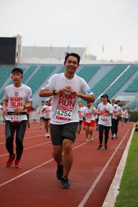 BIB: 201, 4254, 4127
                            <button type="button" onclick="openModal(5953298)" class="btn btn-primary btn-sm float-right btn-popup" data-toggle="modal" data-target=".modal-high-quality">
                        <i class="fas fa-shopping-cart"></i> Add to Cart
                    </button>
                                            <button type="button" onclick="isThisMe(5953298, true)" class="btn btn-success btn-sm float-right btn-popup btn-isme hidden" data-toggle="tooltip" data-placement="bottom" title="นี่คือรูปของคุณใช่ไหม คลิกที่นี่เพื่อเอาเข้าอัลบั้ม">
                        <i class="fas fa-plus"></i> Add to album
                    </button>
                    <button type="button" onclick="isThisMe(5953298, false)" class="btn btn-warning btn-sm float-right btn-popup btn-isnotme hidden">
                        <i class="fas fa-ban"></i> Remove from album
                    </button>