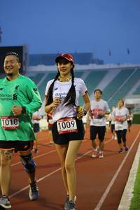 BIB: 1010, 1009
                            <button type="button" onclick="openModal(5997107)" class="btn btn-primary btn-sm float-right btn-popup" data-toggle="modal" data-target=".modal-high-quality">
                        <i class="fas fa-shopping-cart"></i> Add to Cart
                    </button>
                                            <button type="button" onclick="isThisMe(5997107, true)" class="btn btn-success btn-sm float-right btn-popup btn-isme hidden" data-toggle="tooltip" data-placement="bottom" title="นี่คือรูปของคุณใช่ไหม คลิกที่นี่เพื่อเอาเข้าอัลบั้ม">
                        <i class="fas fa-plus"></i> Add to album
                    </button>
                    <button type="button" onclick="isThisMe(5997107, false)" class="btn btn-warning btn-sm float-right btn-popup btn-isnotme hidden">
                        <i class="fas fa-ban"></i> Remove from album
                    </button>