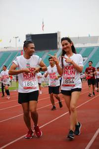 BIB: 1854, 201, 1853, 1544
                            <button type="button" onclick="openModal(5961040)" class="btn btn-primary btn-sm float-right btn-popup" data-toggle="modal" data-target=".modal-high-quality">
                        <i class="fas fa-shopping-cart"></i> Add to Cart
                    </button>
                                            <button type="button" onclick="isThisMe(5961040, true)" class="btn btn-success btn-sm float-right btn-popup btn-isme hidden" data-toggle="tooltip" data-placement="bottom" title="นี่คือรูปของคุณใช่ไหม คลิกที่นี่เพื่อเอาเข้าอัลบั้ม">
                        <i class="fas fa-plus"></i> Add to album
                    </button>
                    <button type="button" onclick="isThisMe(5961040, false)" class="btn btn-warning btn-sm float-right btn-popup btn-isnotme hidden">
                        <i class="fas fa-ban"></i> Remove from album
                    </button>