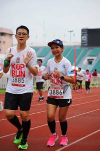 BIB: 3885, 3886, 
                            <button type="button" onclick="openModal(5968284)" class="btn btn-primary btn-sm float-right btn-popup" data-toggle="modal" data-target=".modal-high-quality">
                        <i class="fas fa-shopping-cart"></i> Add to Cart
                    </button>
                                            <button type="button" onclick="isThisMe(5968284, true)" class="btn btn-success btn-sm float-right btn-popup btn-isme hidden" data-toggle="tooltip" data-placement="bottom" title="นี่คือรูปของคุณใช่ไหม คลิกที่นี่เพื่อเอาเข้าอัลบั้ม">
                        <i class="fas fa-plus"></i> Add to album
                    </button>
                    <button type="button" onclick="isThisMe(5968284, false)" class="btn btn-warning btn-sm float-right btn-popup btn-isnotme hidden">
                        <i class="fas fa-ban"></i> Remove from album
                    </button>