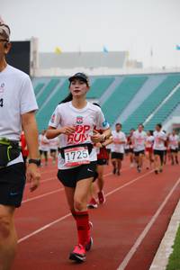 BIB: 1725
                            <button type="button" onclick="openModal(5965765)" class="btn btn-primary btn-sm float-right btn-popup" data-toggle="modal" data-target=".modal-high-quality">
                        <i class="fas fa-shopping-cart"></i> Add to Cart
                    </button>
                                            <button type="button" onclick="isThisMe(5965765, true)" class="btn btn-success btn-sm float-right btn-popup btn-isme hidden" data-toggle="tooltip" data-placement="bottom" title="นี่คือรูปของคุณใช่ไหม คลิกที่นี่เพื่อเอาเข้าอัลบั้ม">
                        <i class="fas fa-plus"></i> Add to album
                    </button>
                    <button type="button" onclick="isThisMe(5965765, false)" class="btn btn-warning btn-sm float-right btn-popup btn-isnotme hidden">
                        <i class="fas fa-ban"></i> Remove from album
                    </button>