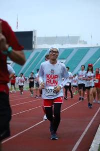 BIB: 6618, 9072
                            <button type="button" onclick="openModal(5982505)" class="btn btn-primary btn-sm float-right btn-popup" data-toggle="modal" data-target=".modal-high-quality">
                        <i class="fas fa-shopping-cart"></i> Add to Cart
                    </button>
                                            <button type="button" onclick="isThisMe(5982505, true)" class="btn btn-success btn-sm float-right btn-popup btn-isme hidden" data-toggle="tooltip" data-placement="bottom" title="นี่คือรูปของคุณใช่ไหม คลิกที่นี่เพื่อเอาเข้าอัลบั้ม">
                        <i class="fas fa-plus"></i> Add to album
                    </button>
                    <button type="button" onclick="isThisMe(5982505, false)" class="btn btn-warning btn-sm float-right btn-popup btn-isnotme hidden">
                        <i class="fas fa-ban"></i> Remove from album
                    </button>