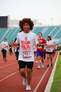 BIB: 2901
                            <button type="button" onclick="openModal(5961985)" class="btn btn-primary btn-sm float-right btn-popup" data-toggle="modal" data-target=".modal-high-quality">
                        <i class="fas fa-shopping-cart"></i> Add to Cart
                    </button>
                                            <button type="button" onclick="isThisMe(5961985, true)" class="btn btn-success btn-sm float-right btn-popup btn-isme hidden" data-toggle="tooltip" data-placement="bottom" title="นี่คือรูปของคุณใช่ไหม คลิกที่นี่เพื่อเอาเข้าอัลบั้ม">
                        <i class="fas fa-plus"></i> Add to album
                    </button>
                    <button type="button" onclick="isThisMe(5961985, false)" class="btn btn-warning btn-sm float-right btn-popup btn-isnotme hidden">
                        <i class="fas fa-ban"></i> Remove from album
                    </button>