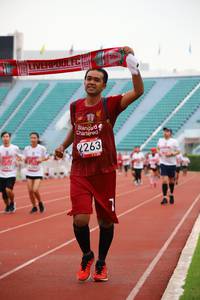 BIB: 2263
                            <button type="button" onclick="openModal(5942889)" class="btn btn-primary btn-sm float-right btn-popup" data-toggle="modal" data-target=".modal-high-quality">
                        <i class="fas fa-shopping-cart"></i> Add to Cart
                    </button>
                                            <button type="button" onclick="isThisMe(5942889, true)" class="btn btn-success btn-sm float-right btn-popup btn-isme hidden" data-toggle="tooltip" data-placement="bottom" title="นี่คือรูปของคุณใช่ไหม คลิกที่นี่เพื่อเอาเข้าอัลบั้ม">
                        <i class="fas fa-plus"></i> Add to album
                    </button>
                    <button type="button" onclick="isThisMe(5942889, false)" class="btn btn-warning btn-sm float-right btn-popup btn-isnotme hidden">
                        <i class="fas fa-ban"></i> Remove from album
                    </button>