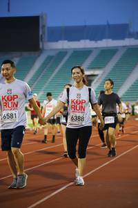 BIB: 6581, 6388, 8097
                            <button type="button" onclick="openModal(5997183)" class="btn btn-primary btn-sm float-right btn-popup" data-toggle="modal" data-target=".modal-high-quality">
                        <i class="fas fa-shopping-cart"></i> Add to Cart
                    </button>
                                            <button type="button" onclick="isThisMe(5997183, true)" class="btn btn-success btn-sm float-right btn-popup btn-isme hidden" data-toggle="tooltip" data-placement="bottom" title="นี่คือรูปของคุณใช่ไหม คลิกที่นี่เพื่อเอาเข้าอัลบั้ม">
                        <i class="fas fa-plus"></i> Add to album
                    </button>
                    <button type="button" onclick="isThisMe(5997183, false)" class="btn btn-warning btn-sm float-right btn-popup btn-isnotme hidden">
                        <i class="fas fa-ban"></i> Remove from album
                    </button>