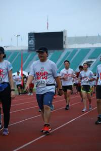 BIB: 7042
                            <button type="button" onclick="openModal(5982201)" class="btn btn-primary btn-sm float-right btn-popup" data-toggle="modal" data-target=".modal-high-quality">
                        <i class="fas fa-shopping-cart"></i> Add to Cart
                    </button>
                                            <button type="button" onclick="isThisMe(5982201, true)" class="btn btn-success btn-sm float-right btn-popup btn-isme hidden" data-toggle="tooltip" data-placement="bottom" title="นี่คือรูปของคุณใช่ไหม คลิกที่นี่เพื่อเอาเข้าอัลบั้ม">
                        <i class="fas fa-plus"></i> Add to album
                    </button>
                    <button type="button" onclick="isThisMe(5982201, false)" class="btn btn-warning btn-sm float-right btn-popup btn-isnotme hidden">
                        <i class="fas fa-ban"></i> Remove from album
                    </button>