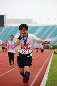 BIB: 1901
                            <button type="button" onclick="openModal(5966637)" class="btn btn-primary btn-sm float-right btn-popup" data-toggle="modal" data-target=".modal-high-quality">
                        <i class="fas fa-shopping-cart"></i> Add to Cart
                    </button>
                                            <button type="button" onclick="isThisMe(5966637, true)" class="btn btn-success btn-sm float-right btn-popup btn-isme hidden" data-toggle="tooltip" data-placement="bottom" title="นี่คือรูปของคุณใช่ไหม คลิกที่นี่เพื่อเอาเข้าอัลบั้ม">
                        <i class="fas fa-plus"></i> Add to album
                    </button>
                    <button type="button" onclick="isThisMe(5966637, false)" class="btn btn-warning btn-sm float-right btn-popup btn-isnotme hidden">
                        <i class="fas fa-ban"></i> Remove from album
                    </button>