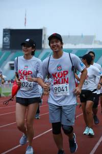 BIB: 9041, 024
                            <button type="button" onclick="openModal(5984355)" class="btn btn-primary btn-sm float-right btn-popup" data-toggle="modal" data-target=".modal-high-quality">
                        <i class="fas fa-shopping-cart"></i> Add to Cart
                    </button>
                                            <button type="button" onclick="isThisMe(5984355, true)" class="btn btn-success btn-sm float-right btn-popup btn-isme hidden" data-toggle="tooltip" data-placement="bottom" title="นี่คือรูปของคุณใช่ไหม คลิกที่นี่เพื่อเอาเข้าอัลบั้ม">
                        <i class="fas fa-plus"></i> Add to album
                    </button>
                    <button type="button" onclick="isThisMe(5984355, false)" class="btn btn-warning btn-sm float-right btn-popup btn-isnotme hidden">
                        <i class="fas fa-ban"></i> Remove from album
                    </button>